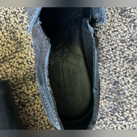 Born Lovise Women’s Black Leather Side Zip Block Heel Ankle Bootie loafers - Picture 2 of 7